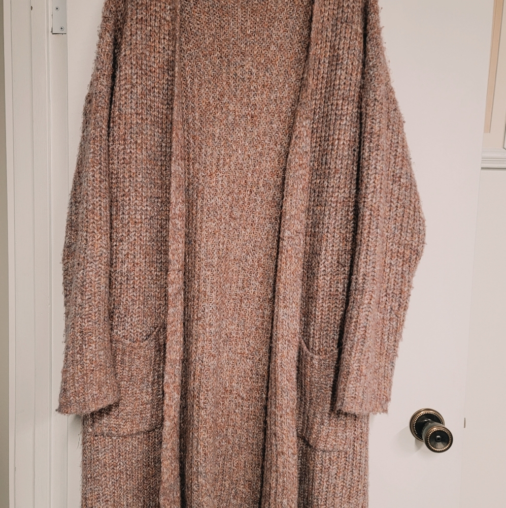 Universal Thread Pink Sweater